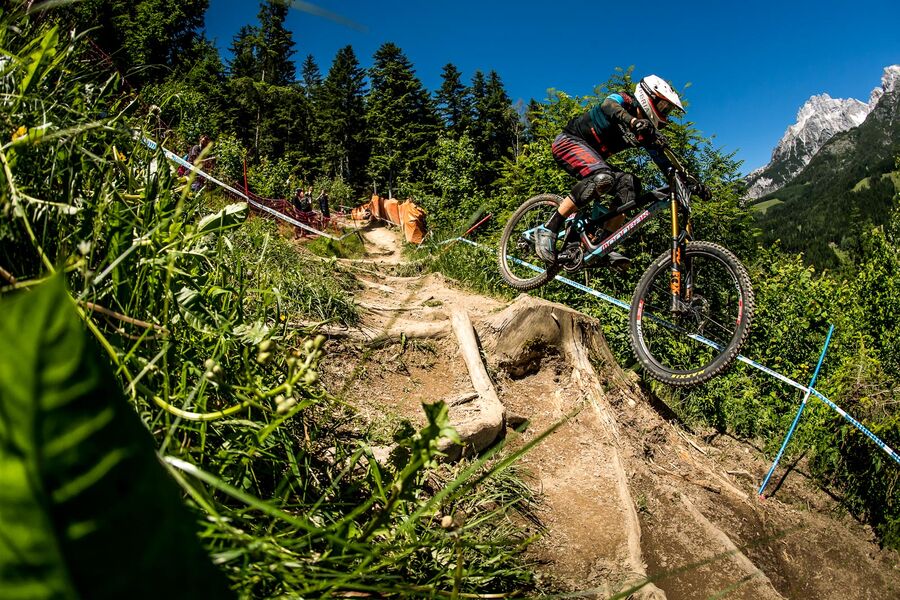 Location vtt vélo descente xtreme glisses samoens
