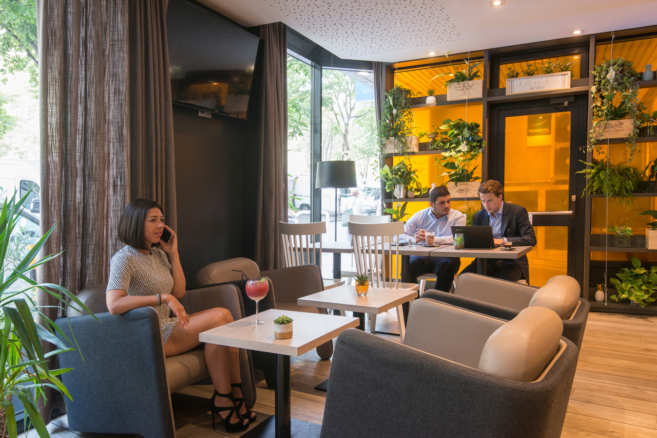 Novotel Café - photo 3