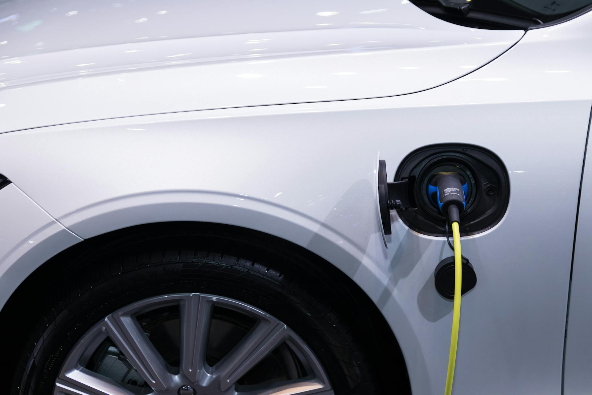 Borne de recharge pour voiture électrique MObiVE