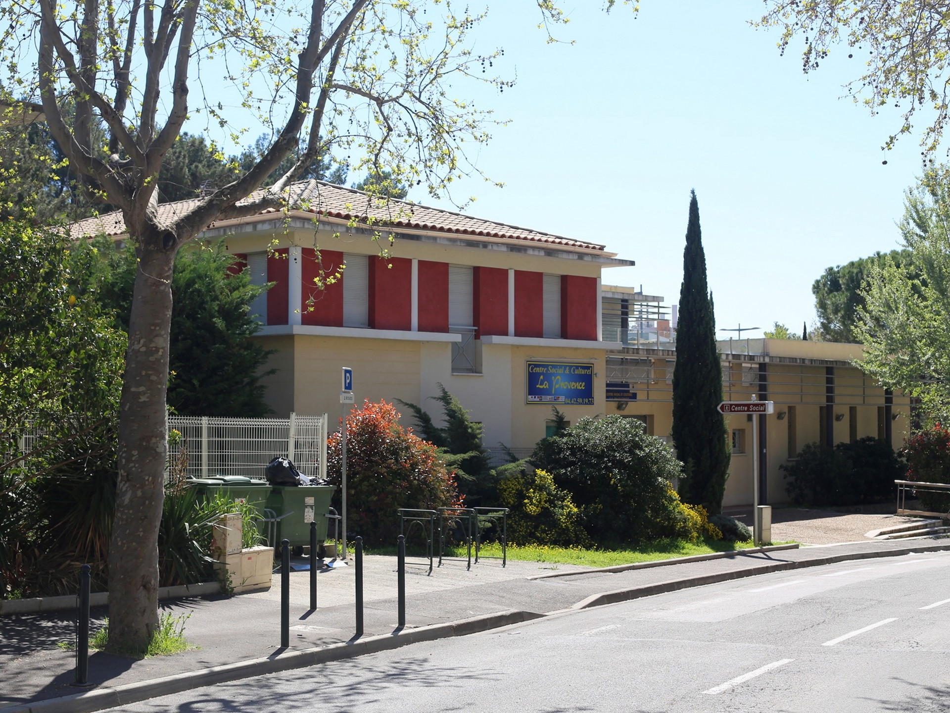 Centre Social et Culturel La Provence - photo 2