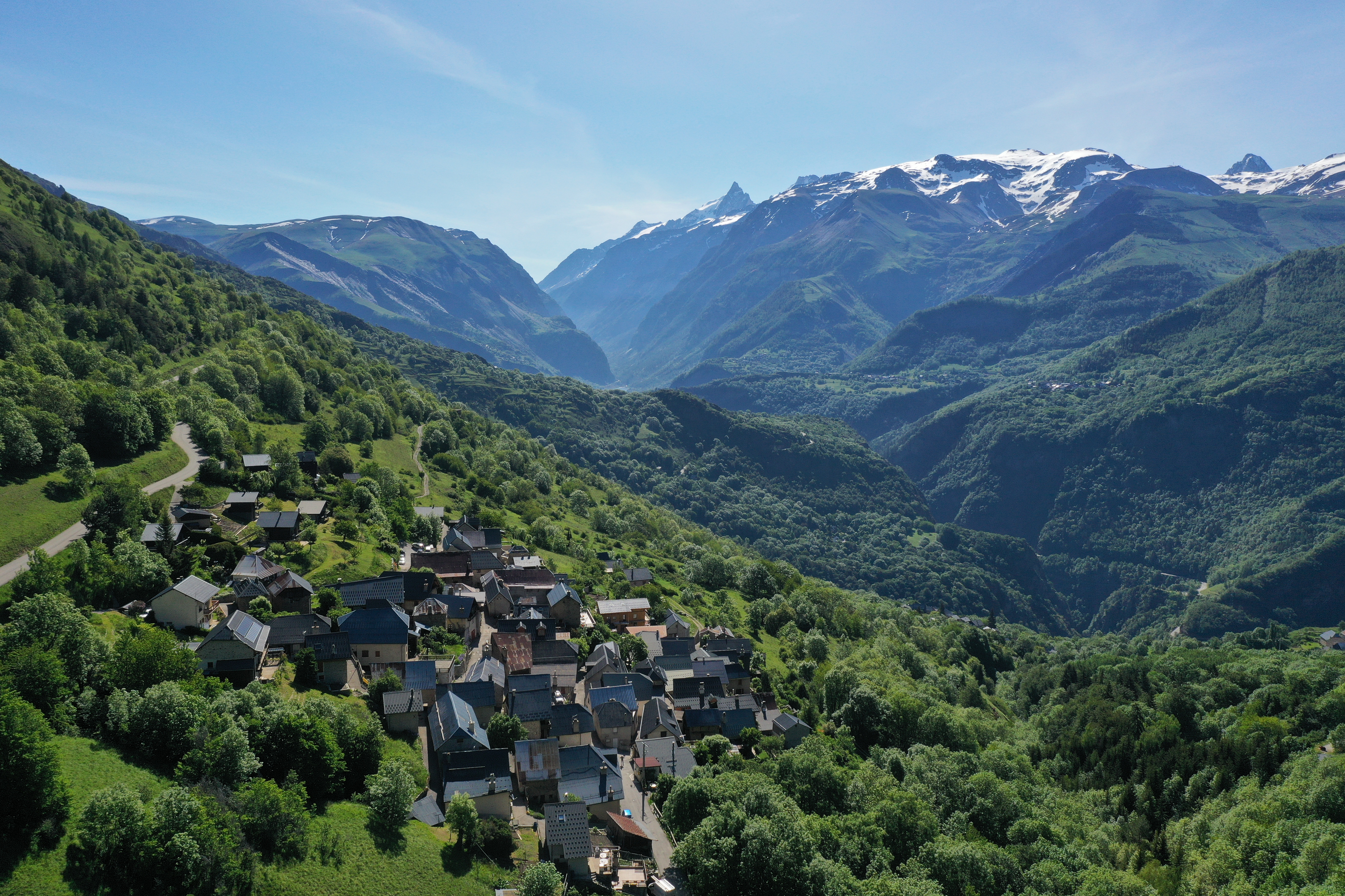 Hameau des Cours vu du ciel