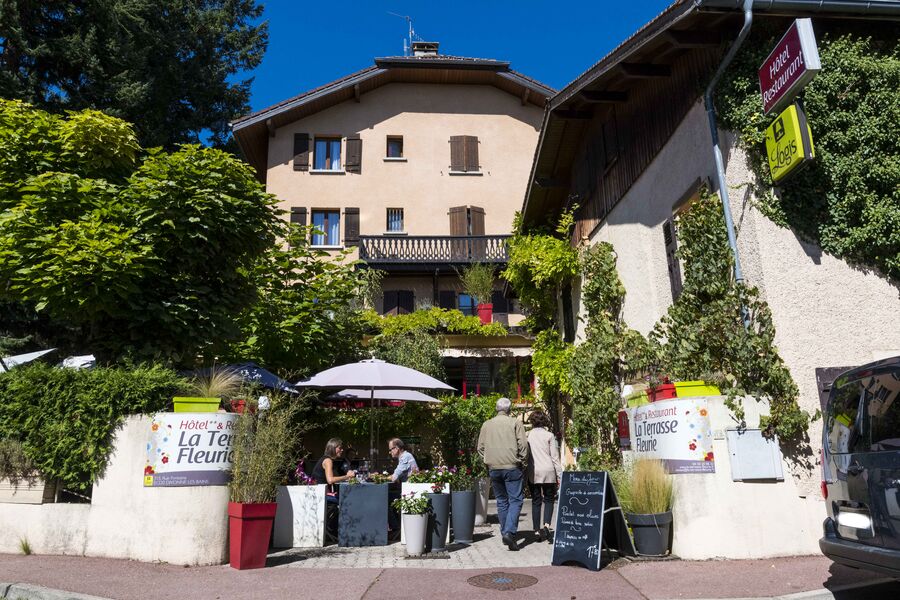 Hôtel Restaurant La Terrasse Fleurie à Divonne-les-Bains