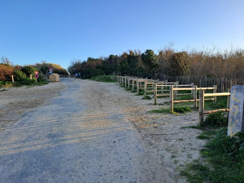 Parking vélos - Plage des Anneries
