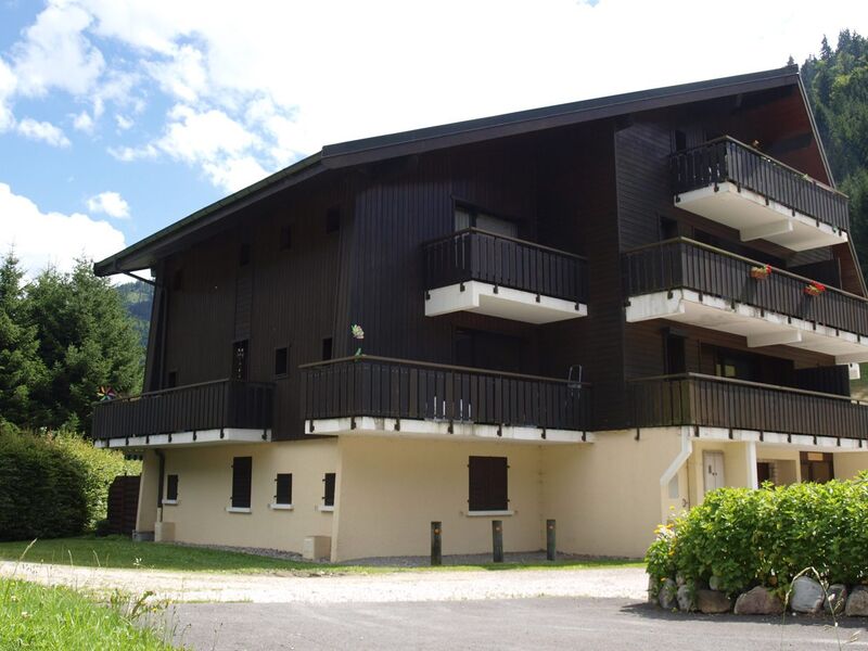 Apartment in residence - 39m² - 2 bedrooms - Gérard Myriam