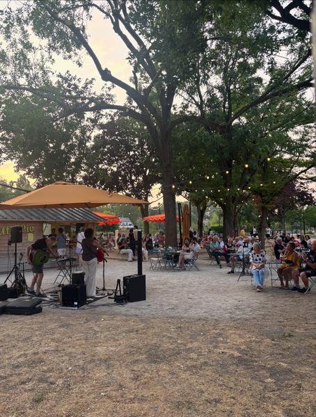 Photo de la guinguette l'Uto'Pie à Saint-Maur-des-Fossés 