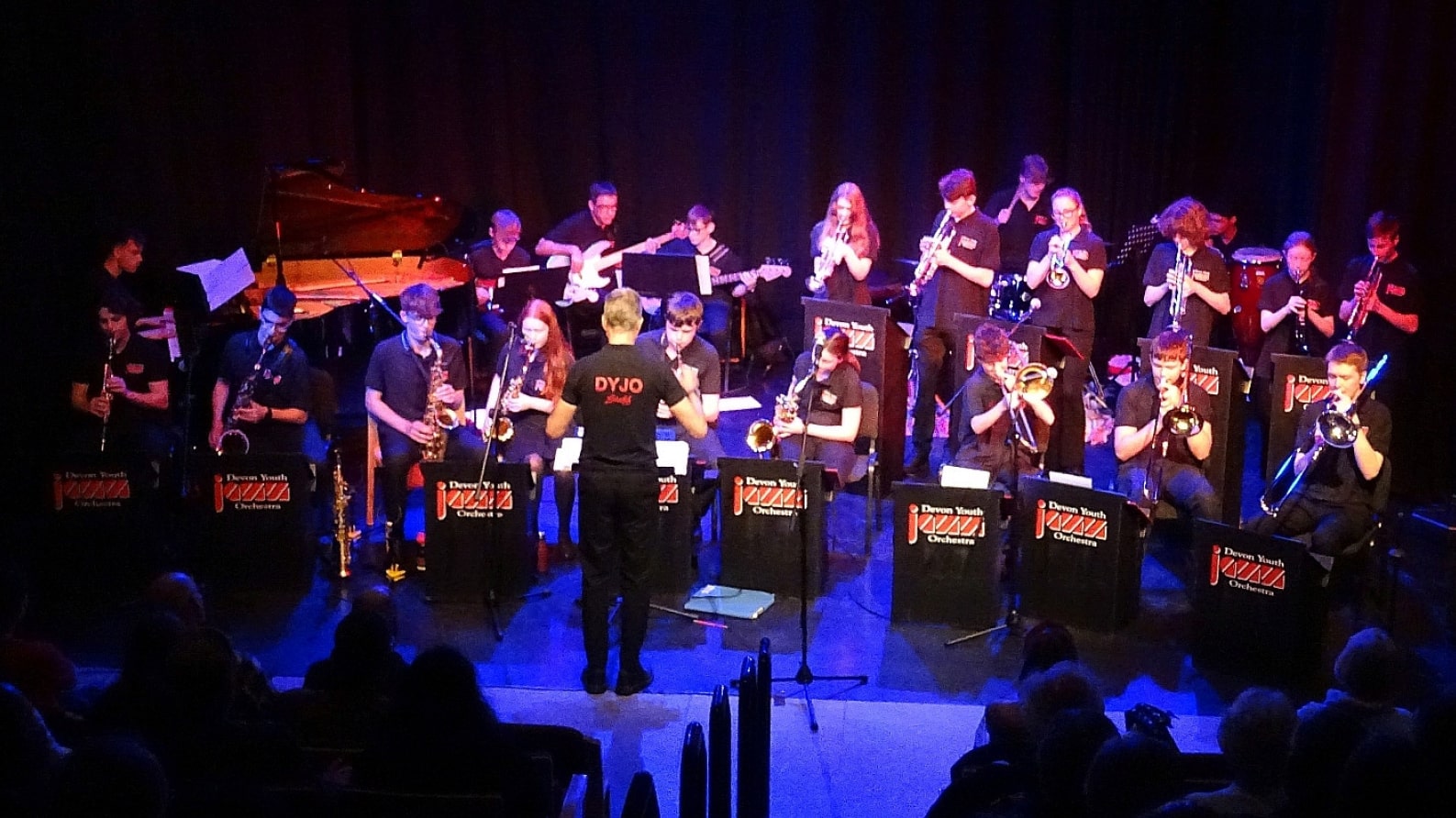 Concert de Devon Youth Jazz Orchestra sur la scène de Cybèle