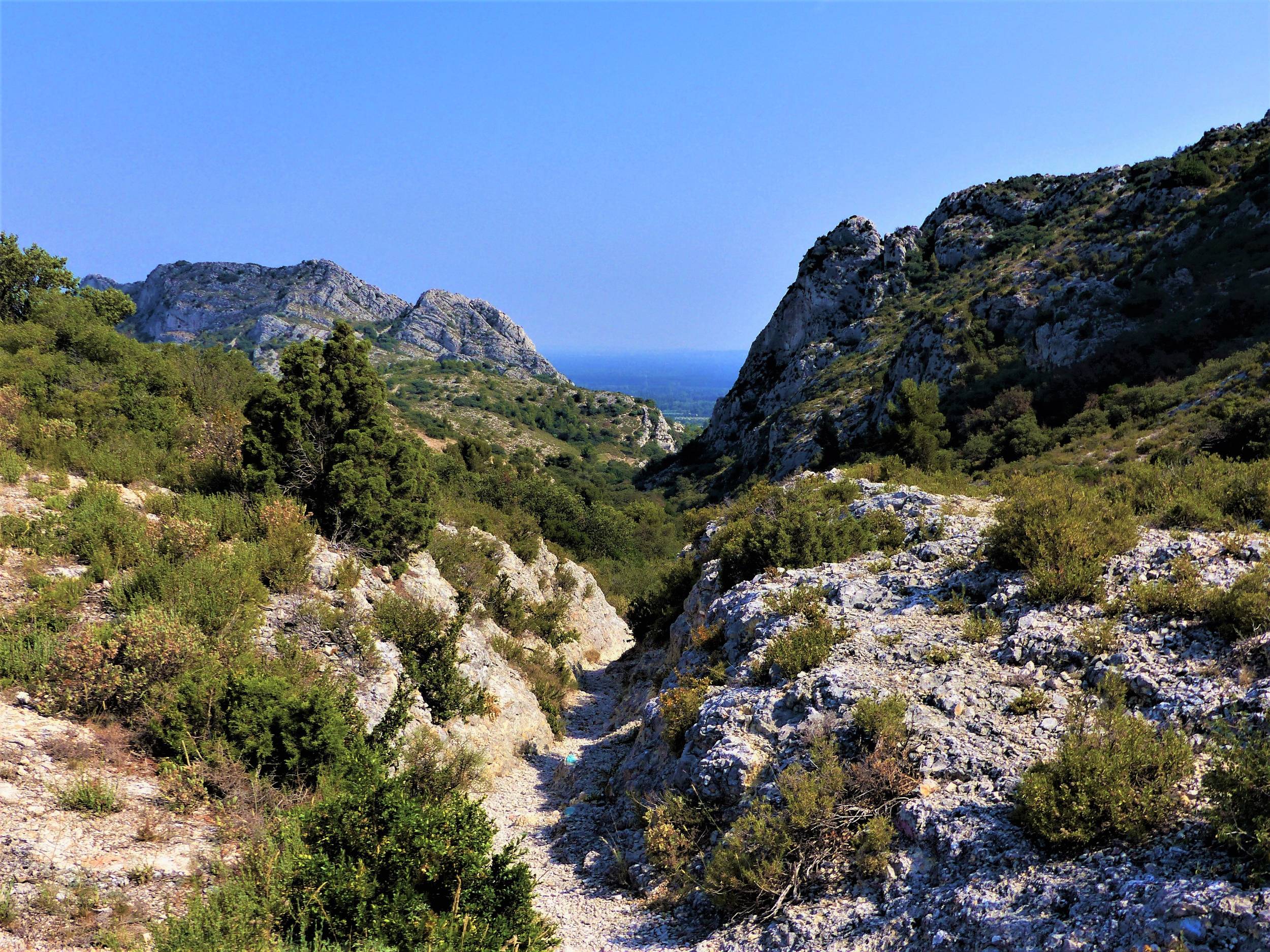 EYGALIÈRES - Balade du Petit Calan