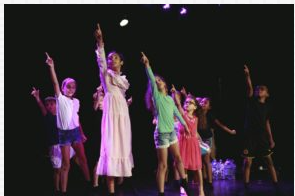 Spectacle: D’une Valise à l’Autre