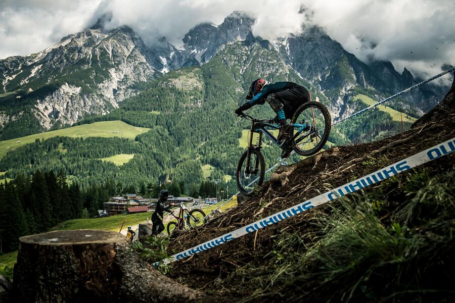 Location vélo de descente DH samoens xtreme glisses