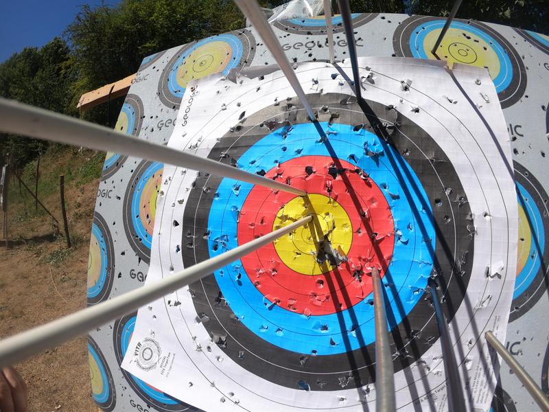 école de pagaie du Velay cible arc.JPG