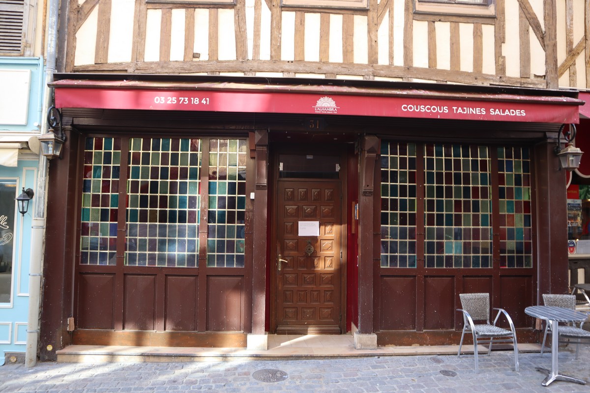 Restaurant de l'Alhambra "Maison Fenek" null France null null null null