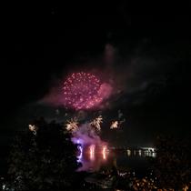 Feu d'artifice - Montalieu-Vercieu - Balcons du Dauphiné - Nord-Isère - à moins d'une heure de Lyon