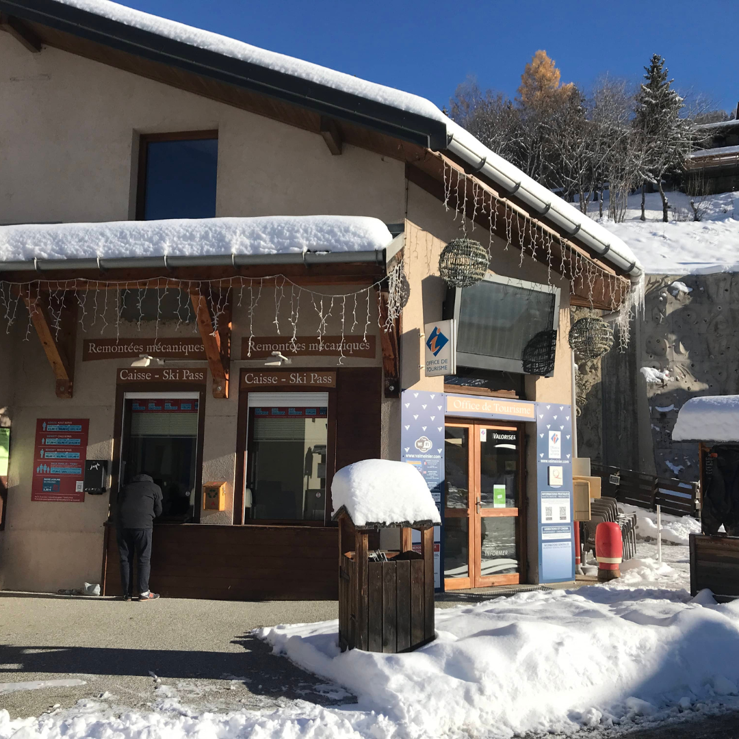 caisse des remontées mécanique village