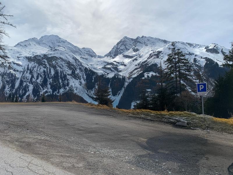 Parking extérieur Les Sapins_Sainte-Foy-Tarentaise