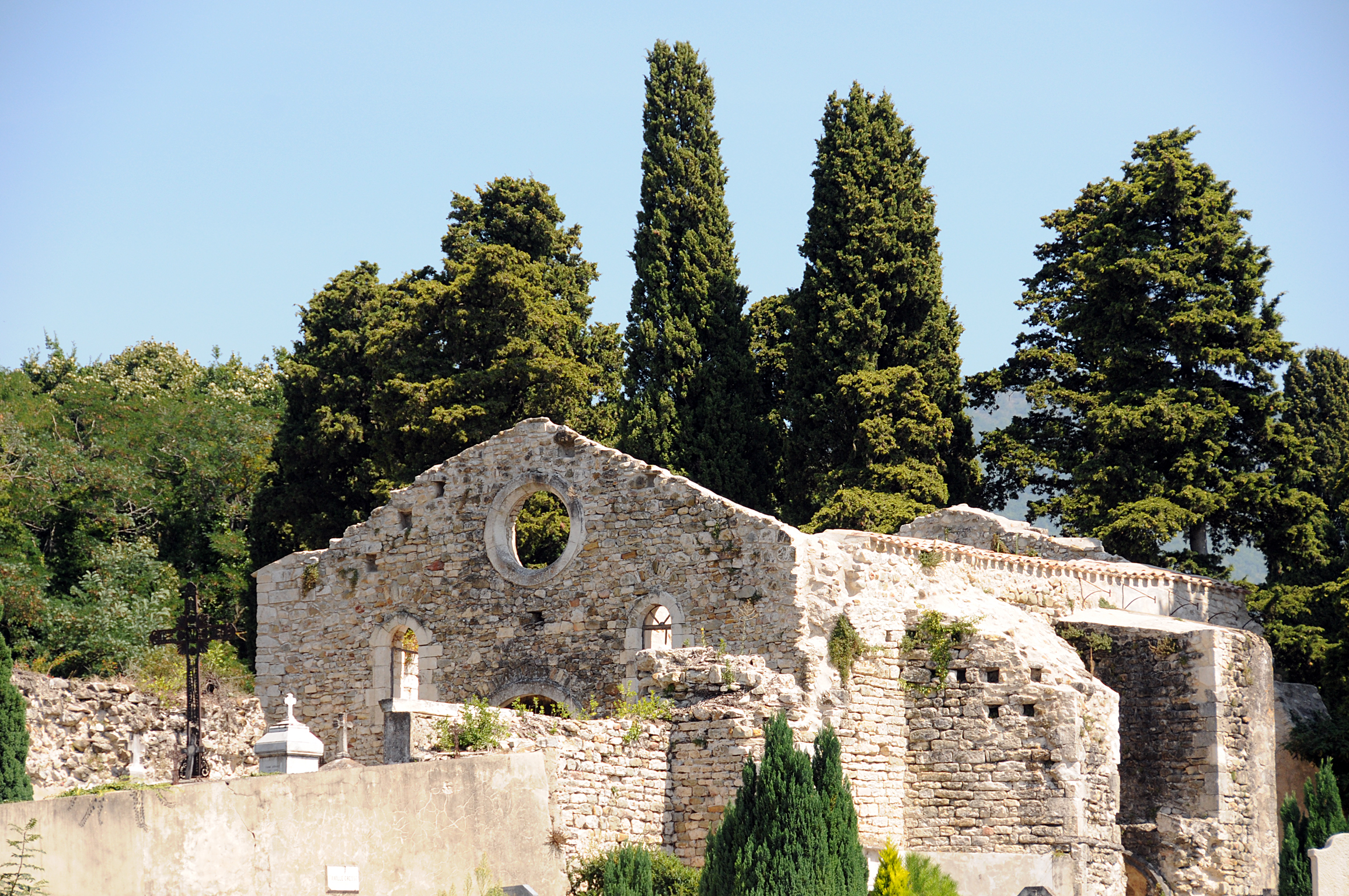 Cimetière et la chapelle