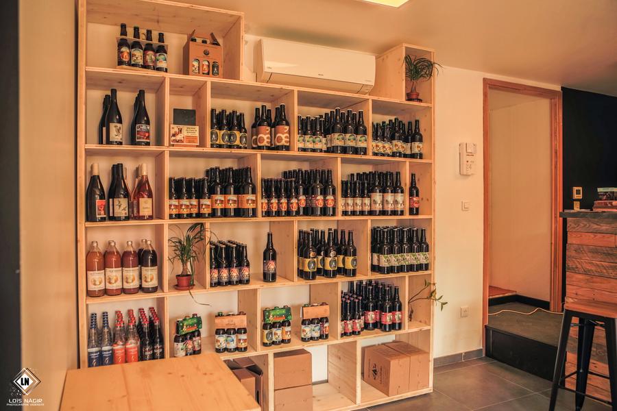 Visite de la microbrasserie La Chénou_La boutique_Saint-Laurent-d'Agny