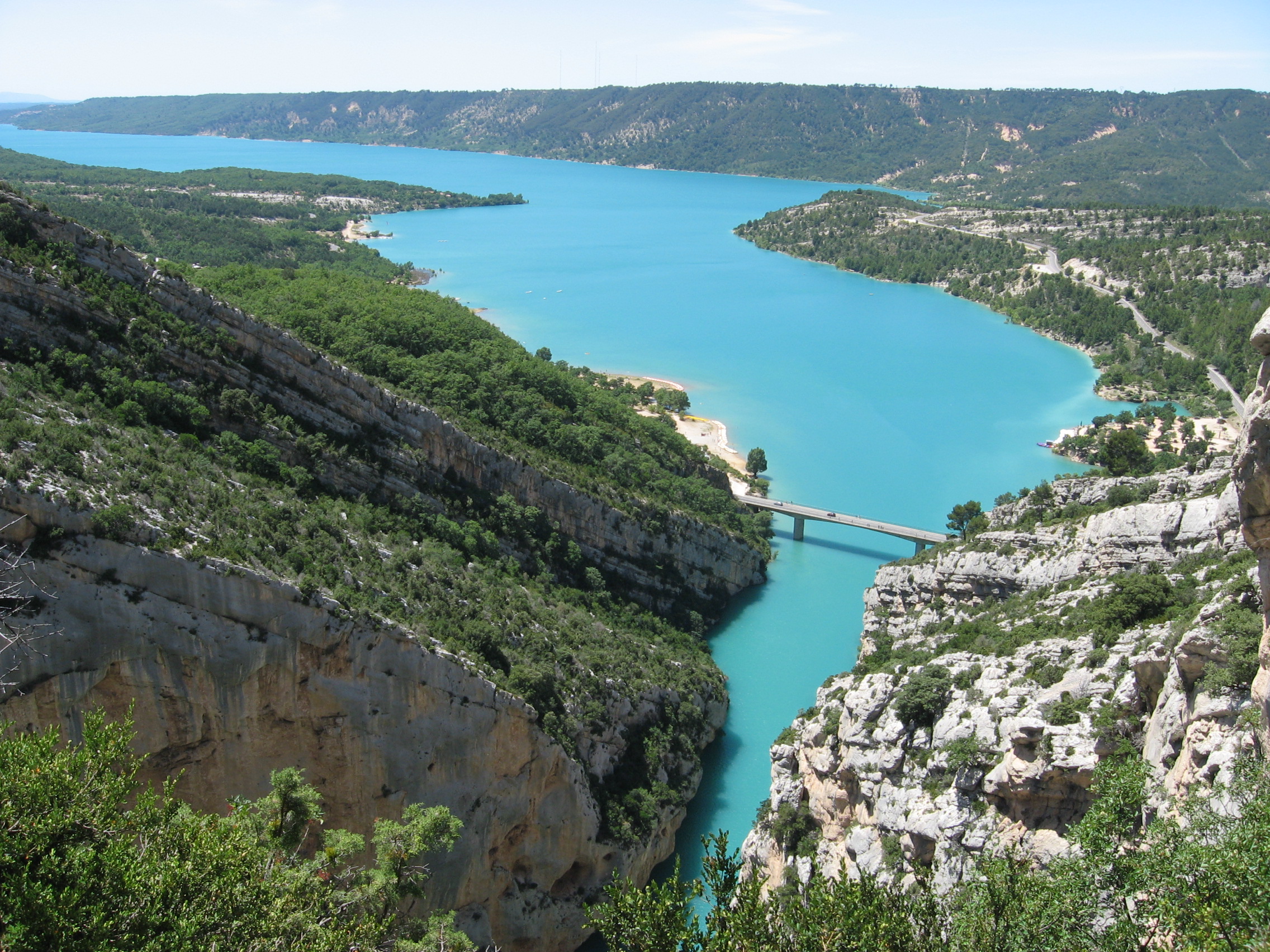 The Sainte-Croix lake and the Galetas and the Chabassole beaches