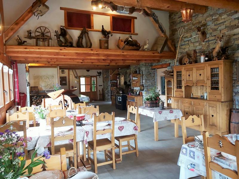 val-cenis-bramans-restaurant-refuge-montbas-tsamou