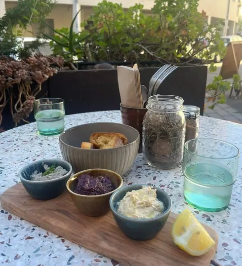 La Muette Café Bar