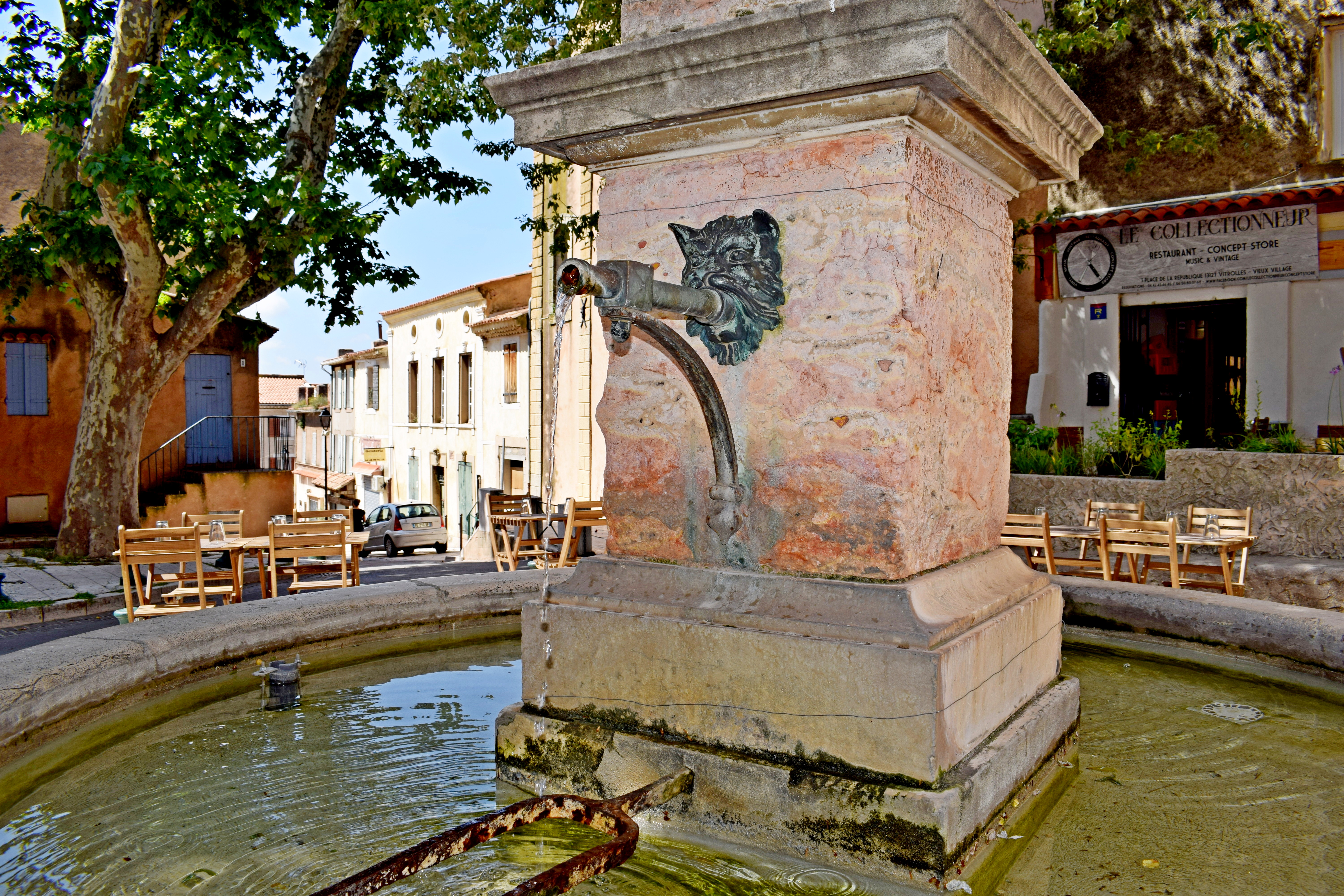 Vitrolles Tourisme Point Info — photo 2
