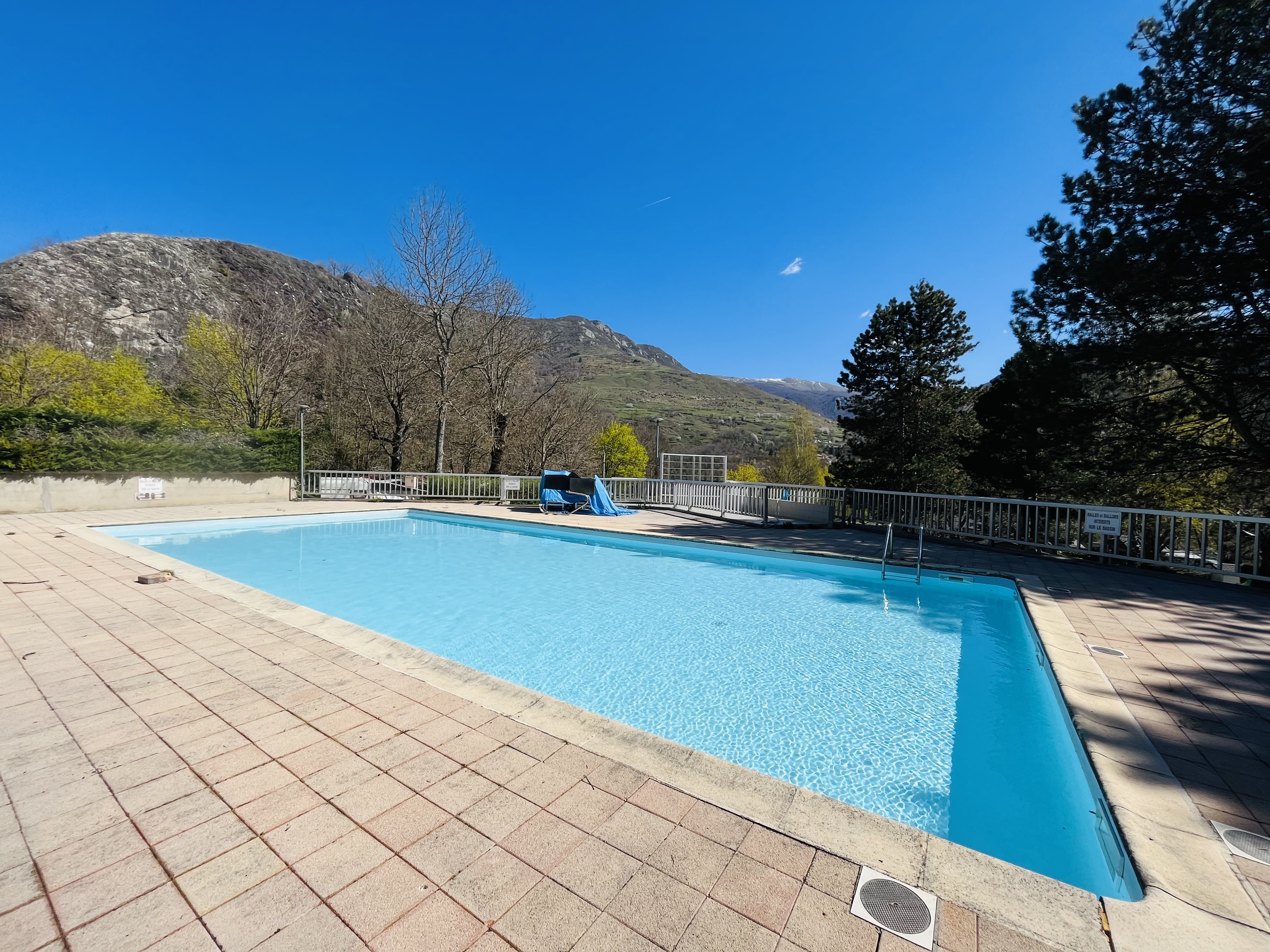 verstellbares sonnensegel Einziehbar Welle 0.75 x 11 m Nach Maß, Sonnenschutz, Wasserdicht, 98% Uv-Schutz & Reißfest, Sonnensegel mit Zugseil & Ösen für Terrasse Pergola, Weiß sales-season:S20 Type:anti reverse latch 2025 Howdy Ti –