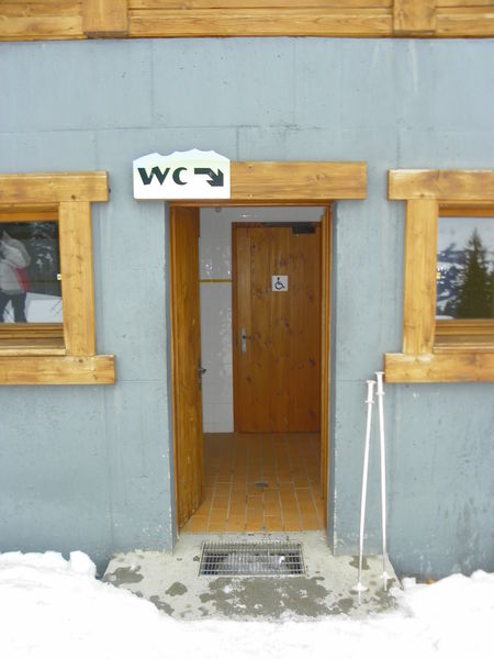 WC au télésiège de Pertuis