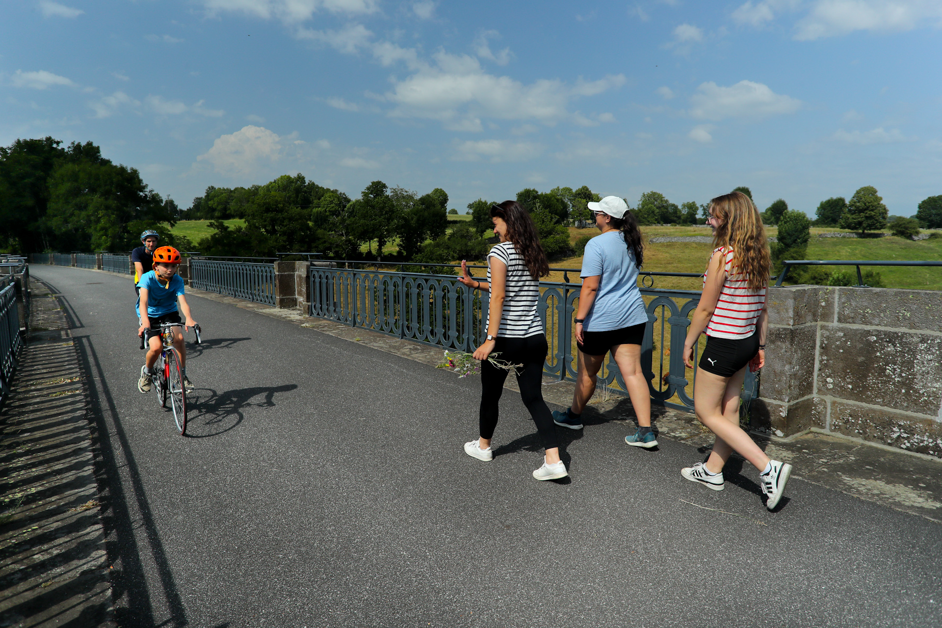 Voie verte de Mauriac à vélo - 17 km aller/retour