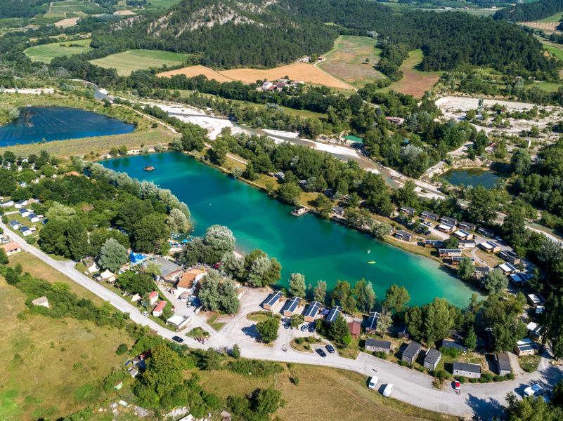 Camping - Le Lac Bleu - Châtillon en Diois