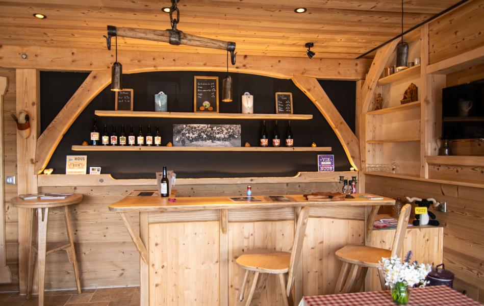 Table paysanne / casse croûte paysan  