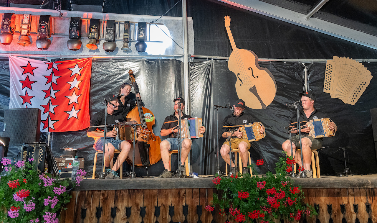 Country ball with the BerGex