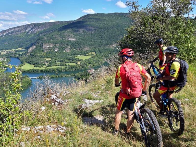 Circuit VTT n°30 (noir) - Monts de Corveissiat - Belvédère d'Echazeaux_Cize