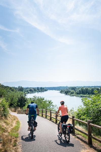 Week-end à vélo dans la Drôme entre villes et campagnes_Valence