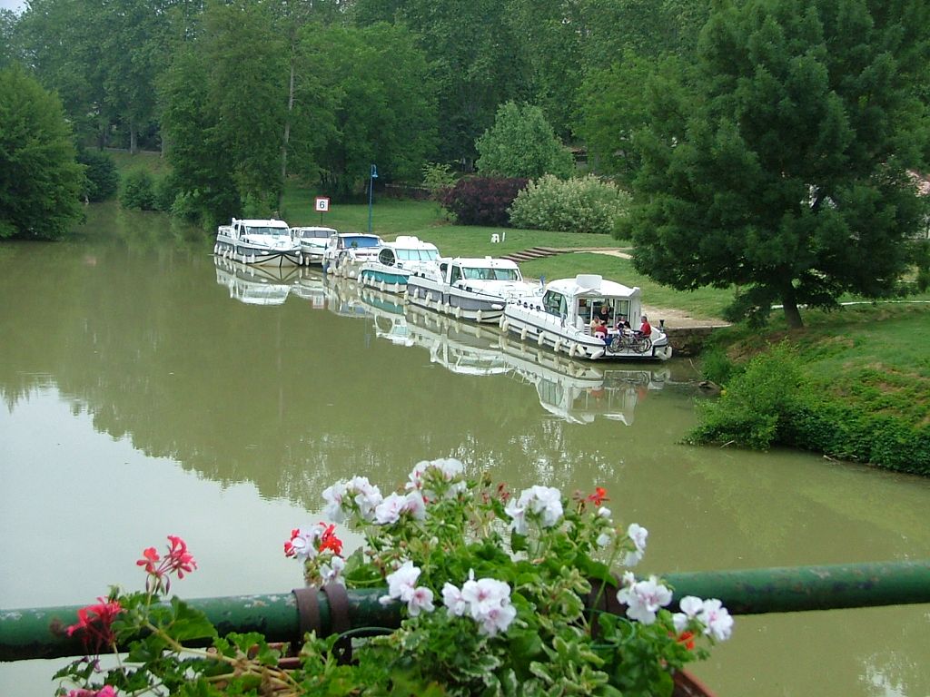 AIRE PIQUE NIQUE PORT