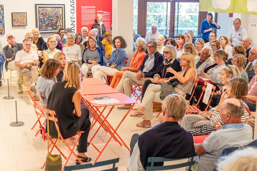 conférence au musée