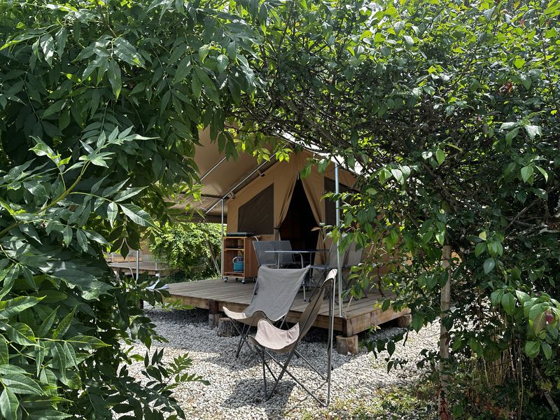 Camping les Peupliers tente ponza