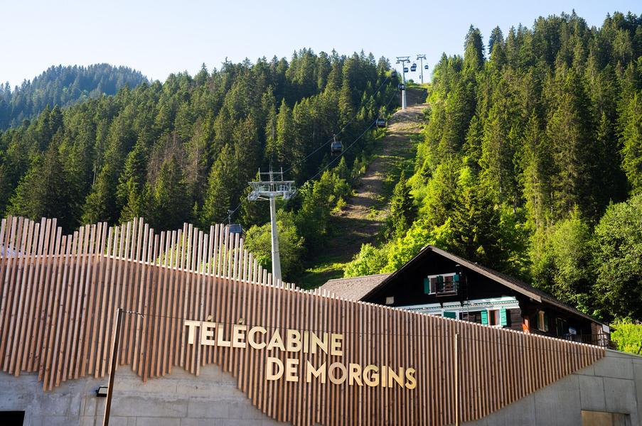 Caisses de la télécabine de Morgins_Morgins
