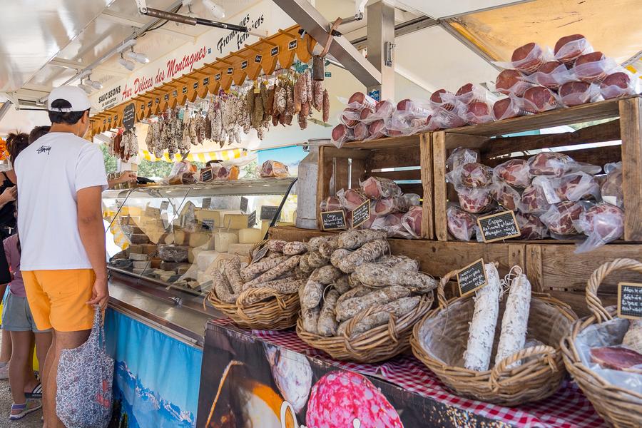 Marché hebdomadaire de Superdévoluy