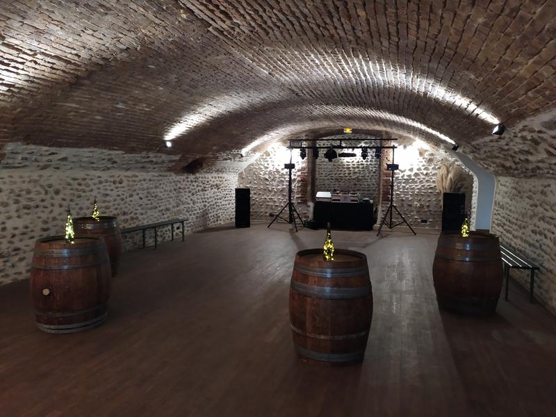 Cave voutée de nuit