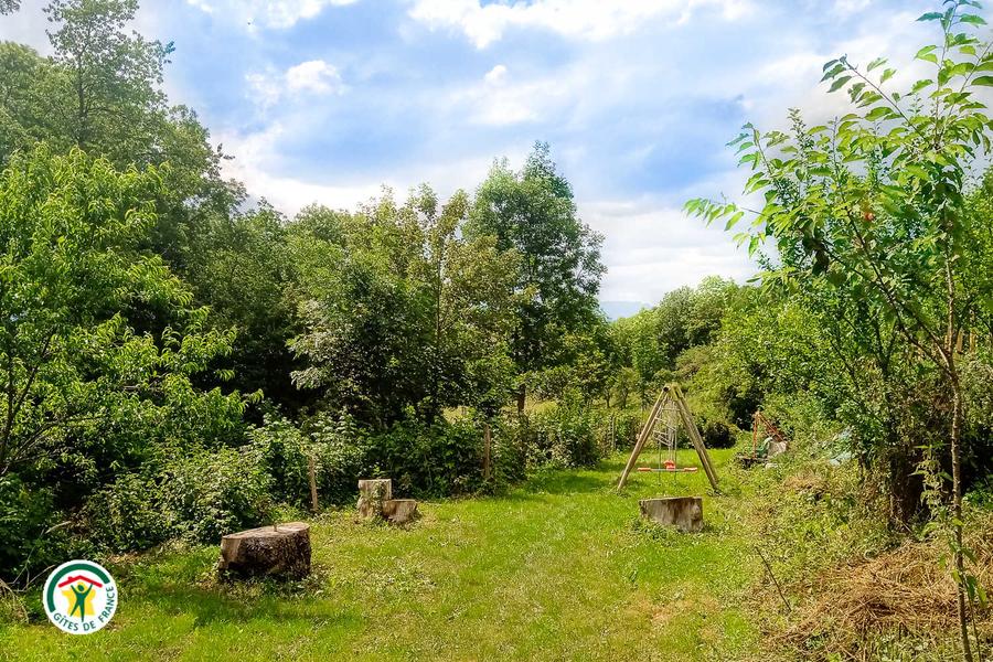 Jardin commun avec le Gîte 226025 Jardin commun avec le Gîte 226025