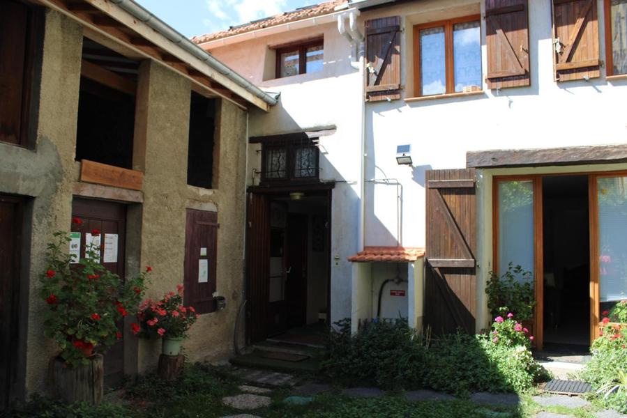 Gîte d'Etape/Groupe La Rouguière - Entrée - Saint-Martin-Vésubie - Gîtes de France Alpes-Maritimes