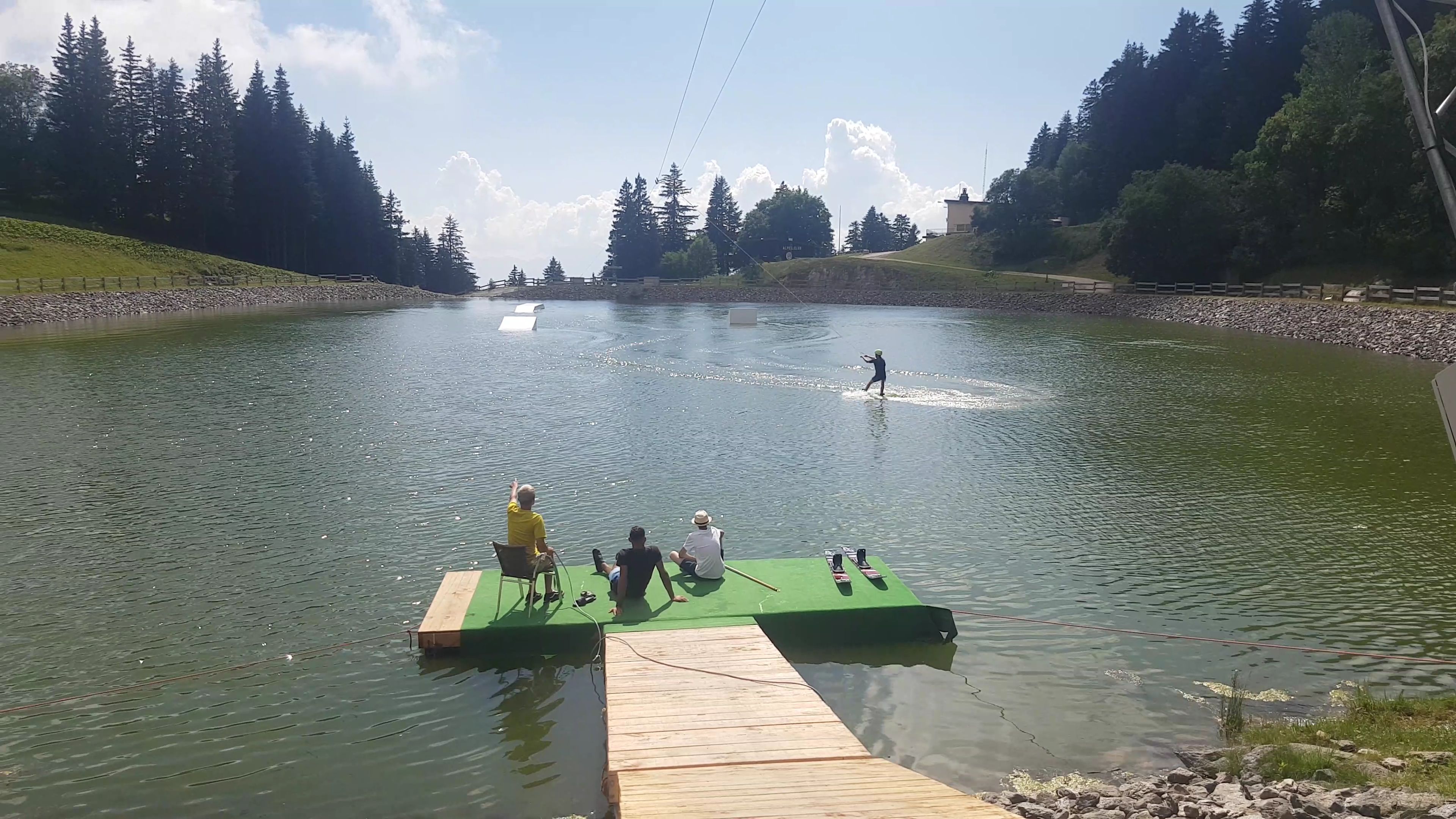 Photo wakeboard lac de la Grenouillère Chamrousse