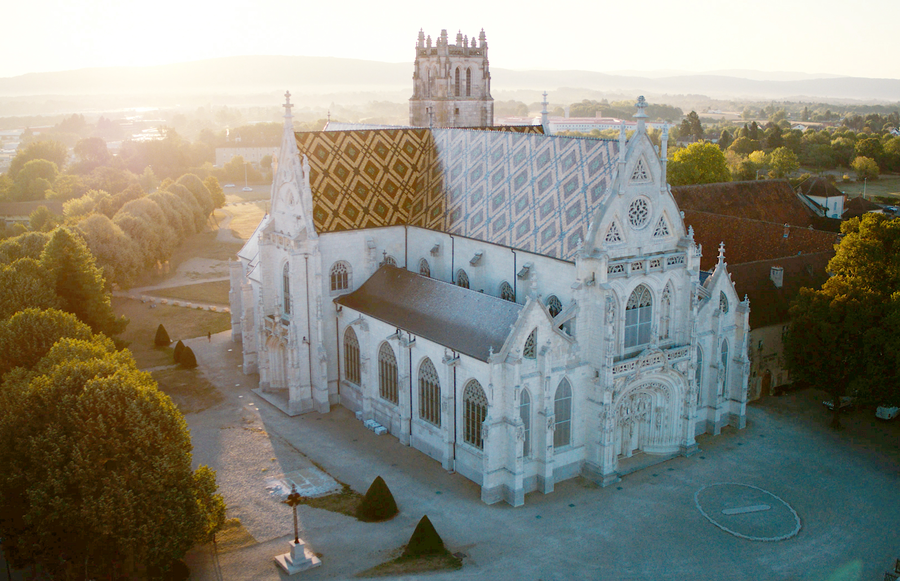 Vue aérienne du Monastère royal de Brou à Bourg-en-Bresse