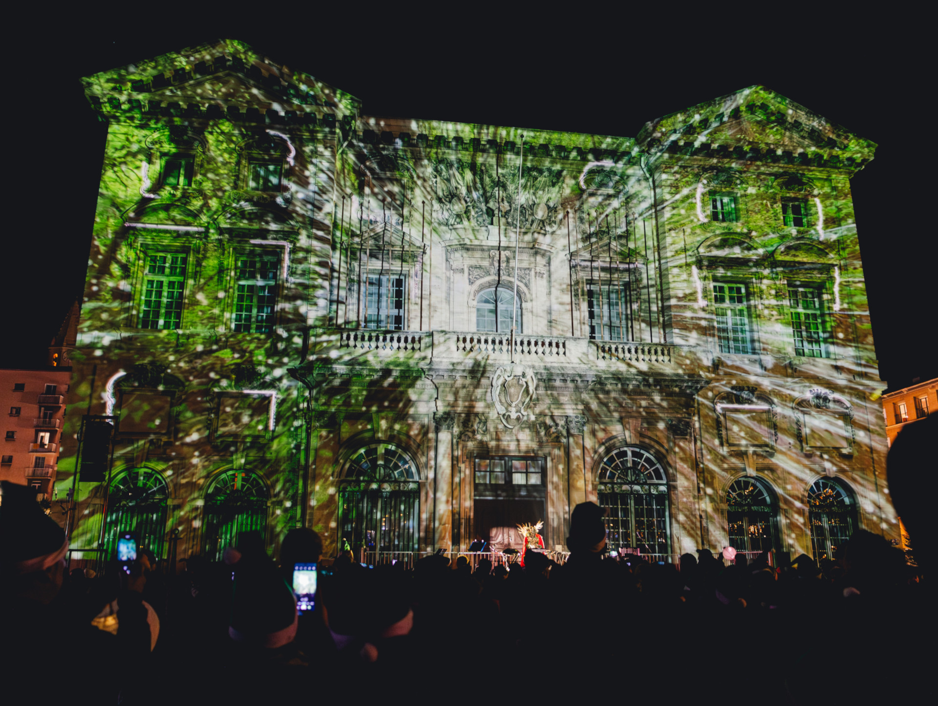 Projections lumineuses sur l'Hôtel de Ville, le Palais du Pharo, la Cathédrale de La Major