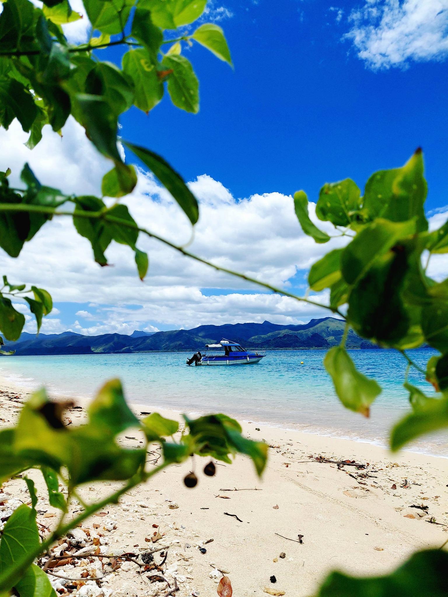 Excursion en mer sur l'îlot Hiengabat