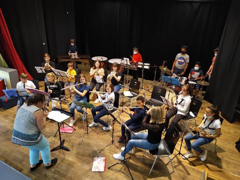 http://Concert%20de%20tous%20les%20élèves%20de%20l'Ecole%20de%20Musique