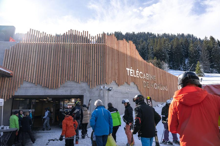 Caisses de la télécabine de Morgins_Morgins