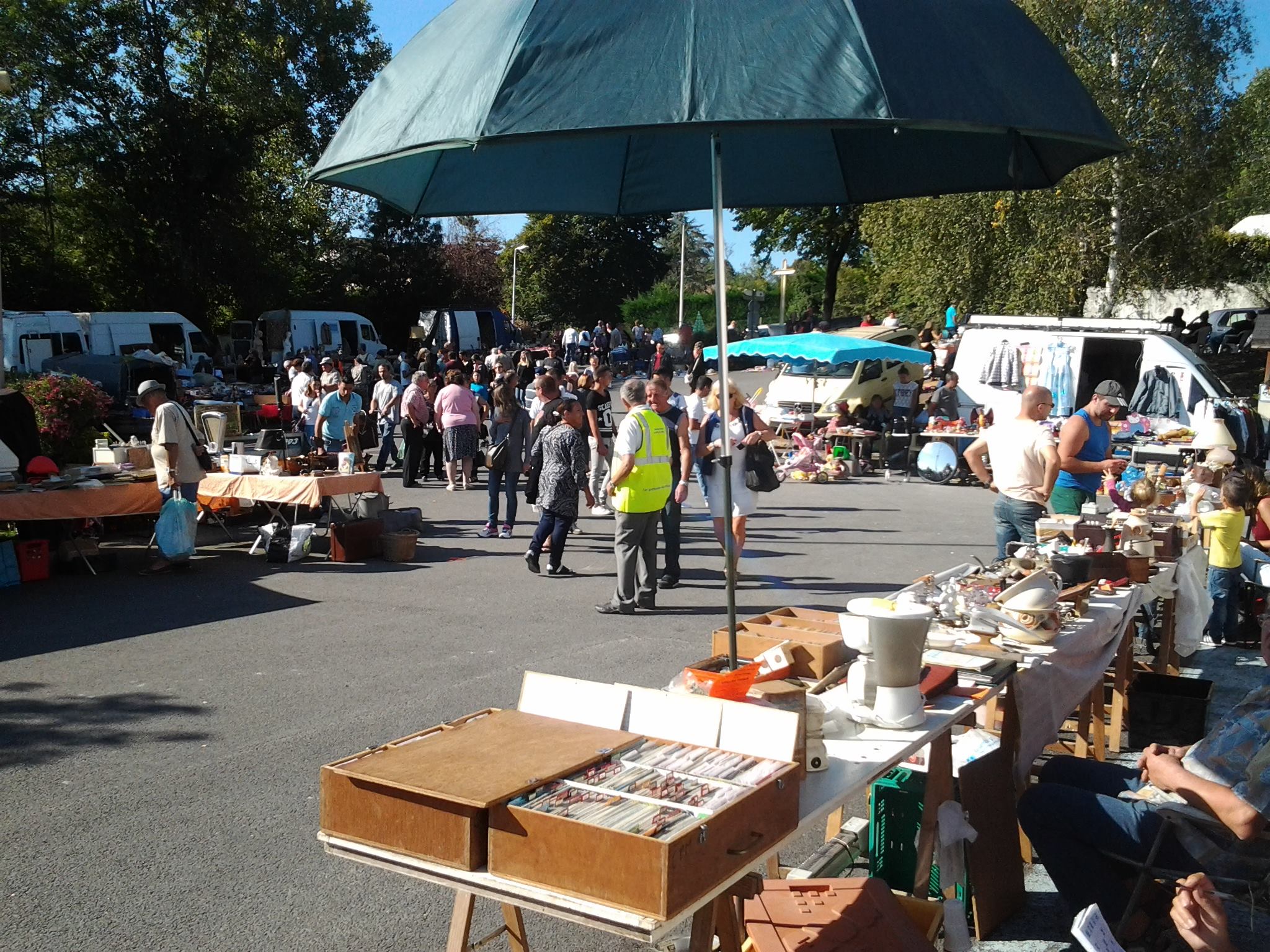 Brocante vide grenier