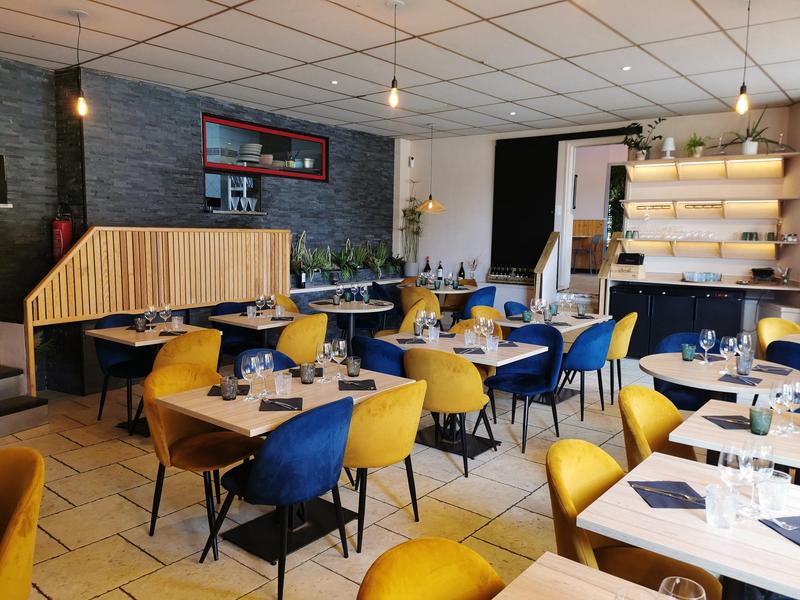 Chez Les Copains