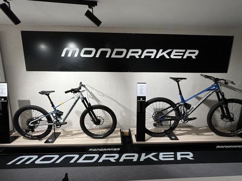 Mondraker Store Les Gets_Les Gets