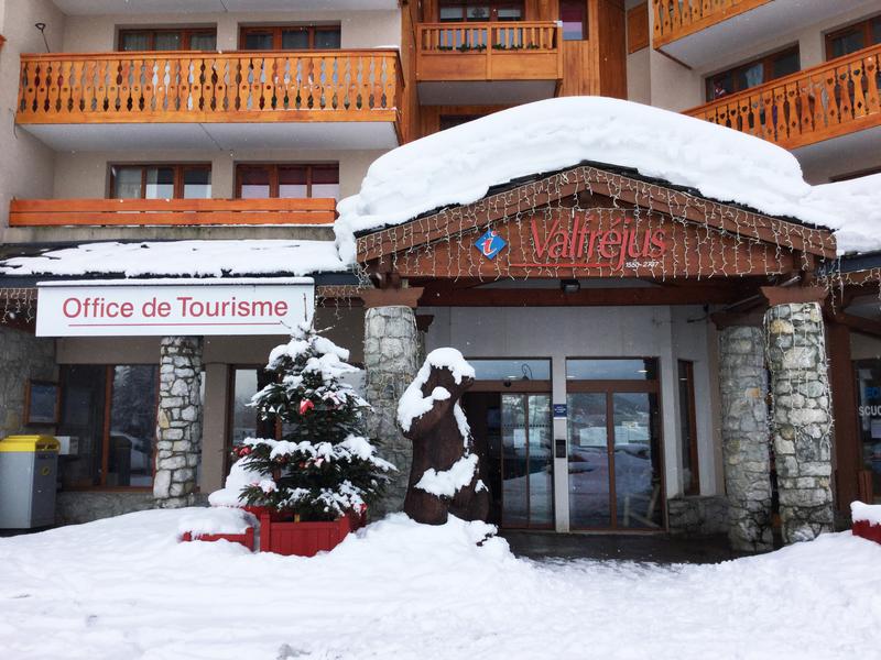 valfrejus-point-poste-office-de-tourisme